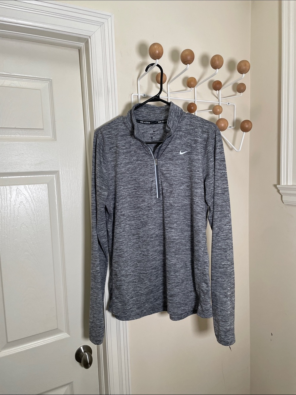 Nike - Runner Dri-Fit Long Sleeve Half-Zip Performance Top  Heather Gray  M